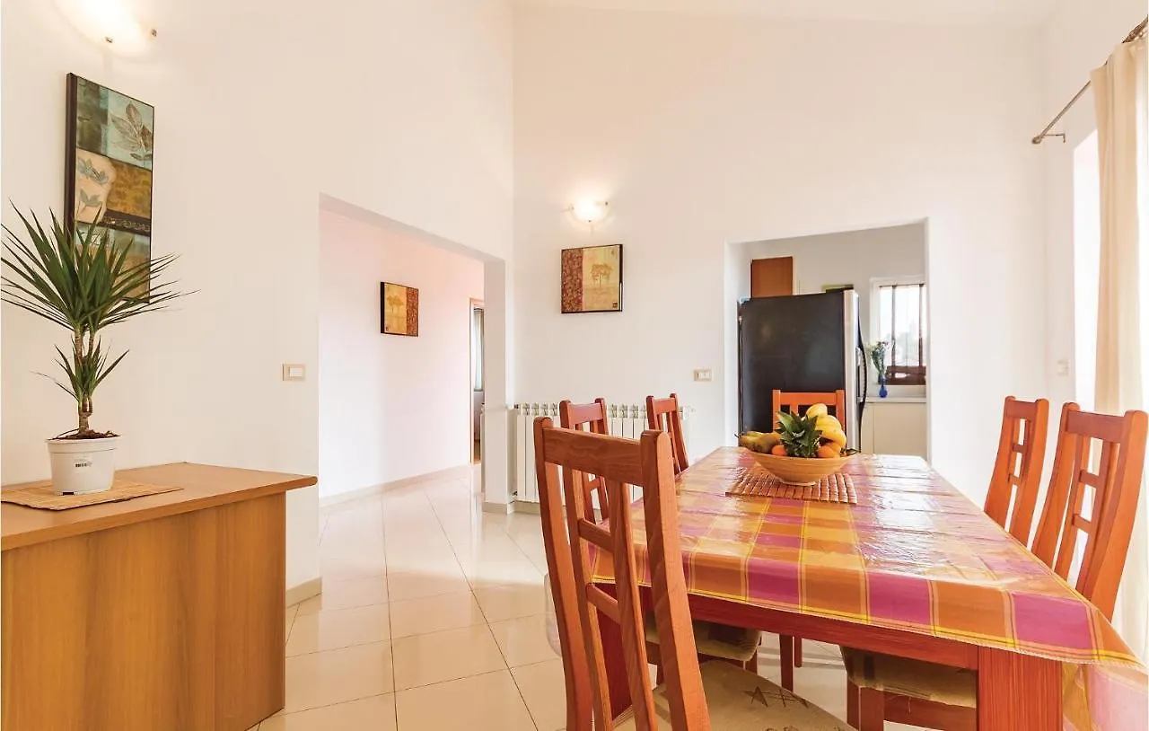 Nice Home In Liznjan With Outdoor Swimming Pool 0*,  Croatia