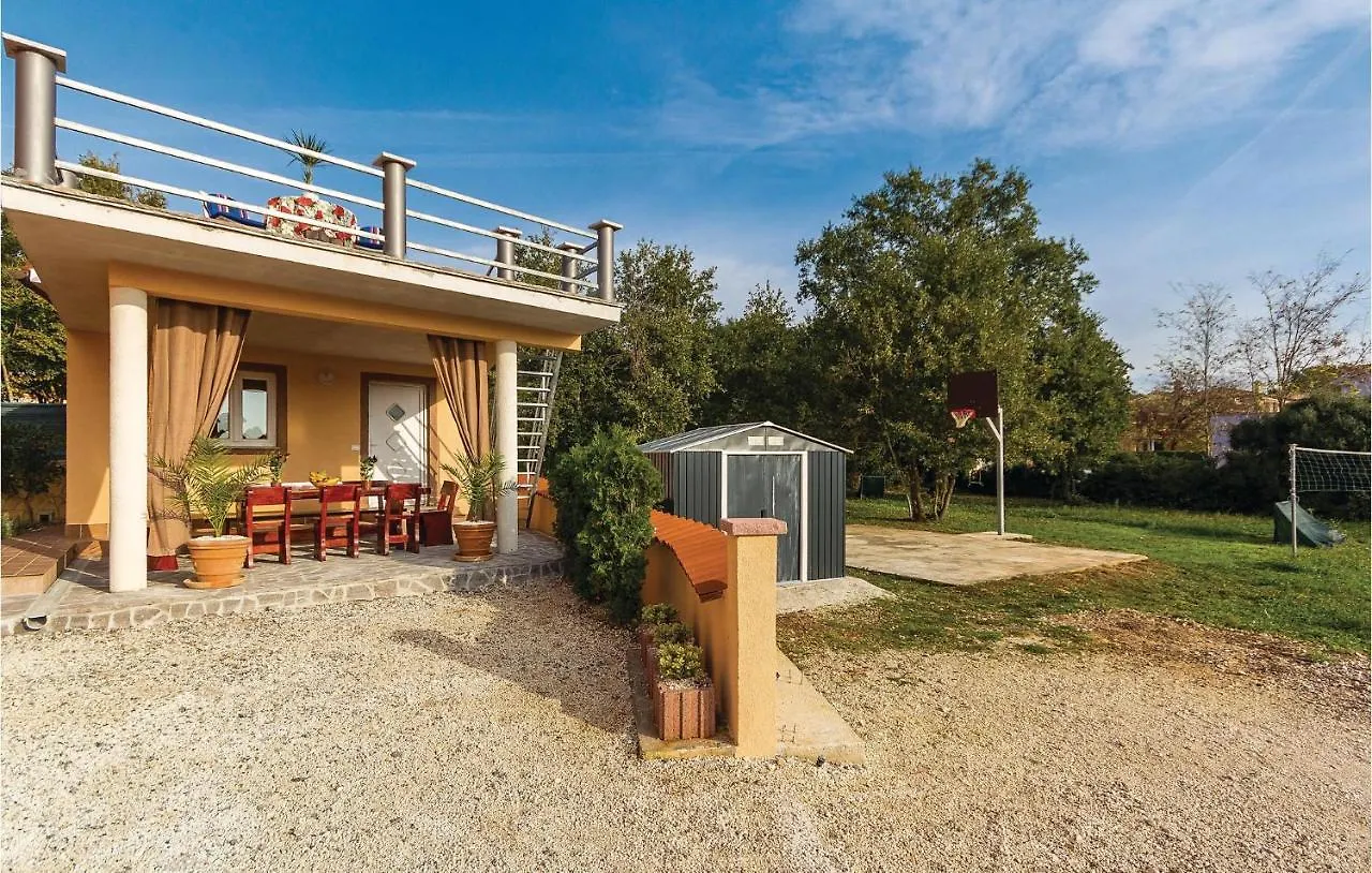 Nice Home In Liznjan With Outdoor Swimming Pool Holiday home