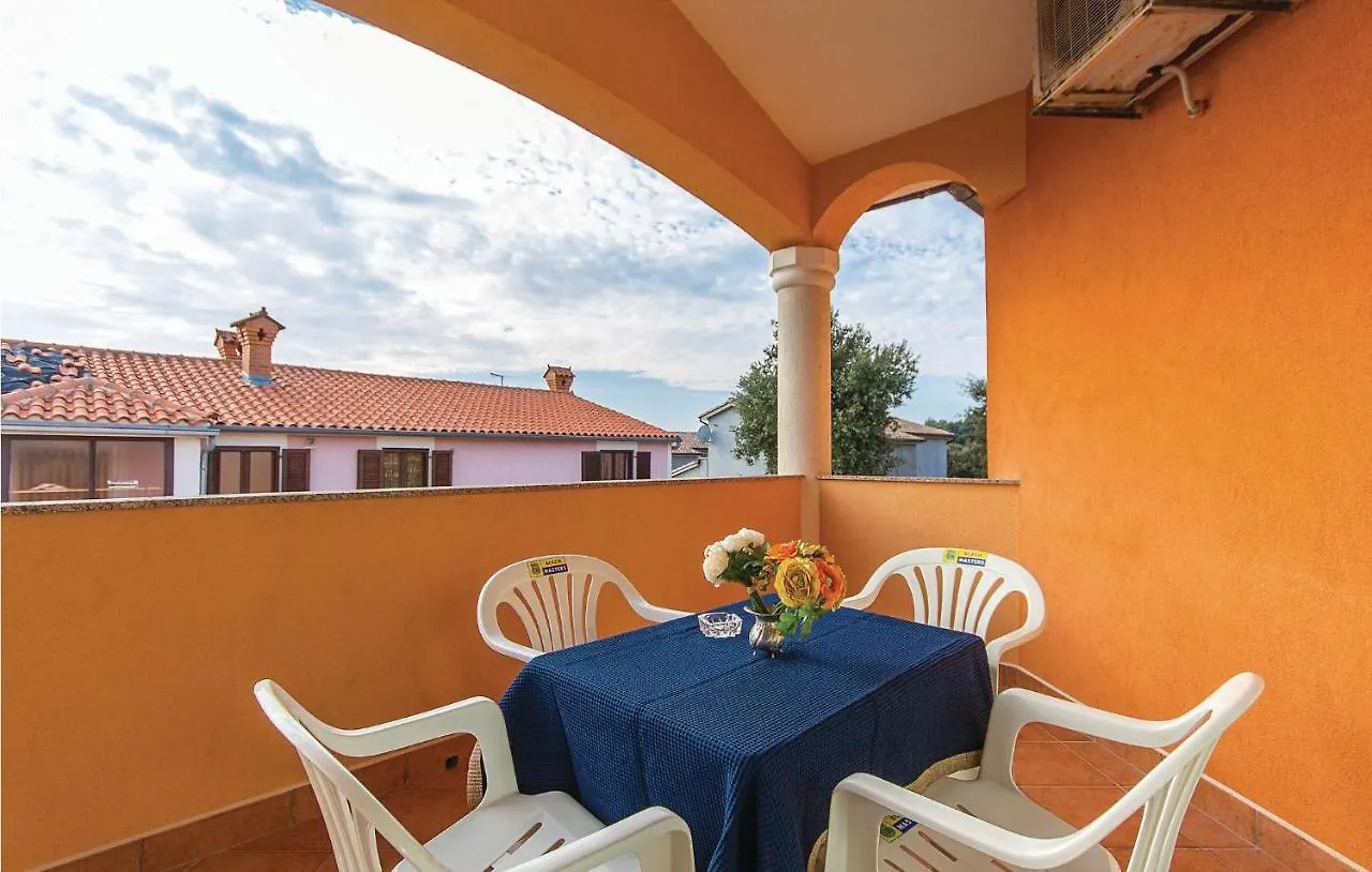Holiday home Nice Home In Liznjan With Outdoor Swimming Pool