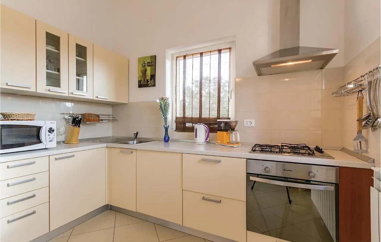 Nice Home In Liznjan With Outdoor Swimming Pool Holiday home